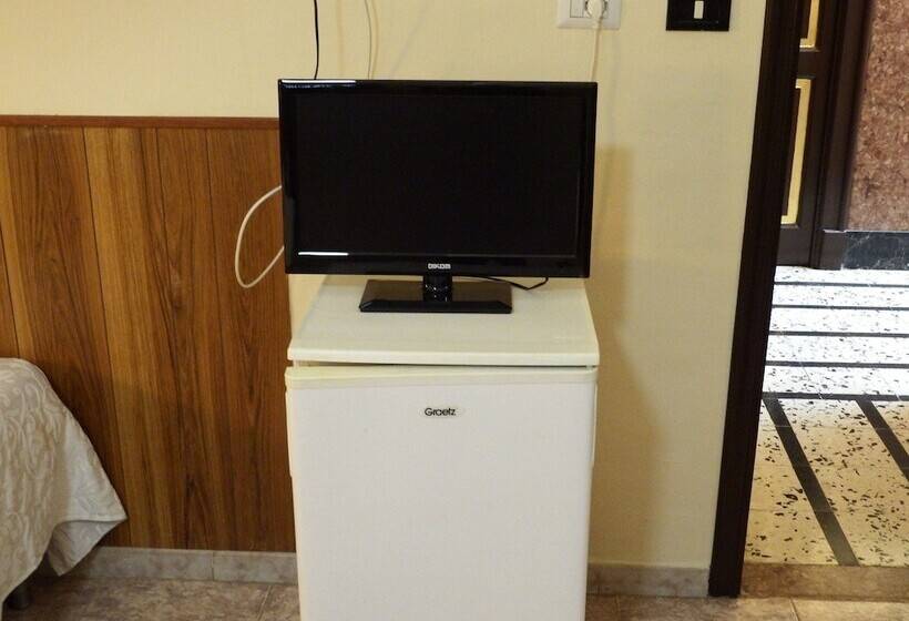 스탠다드 트리플 룸, Touring