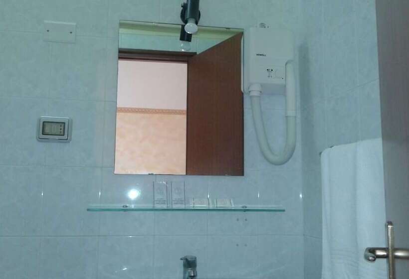 스탠다드 룸, Touring