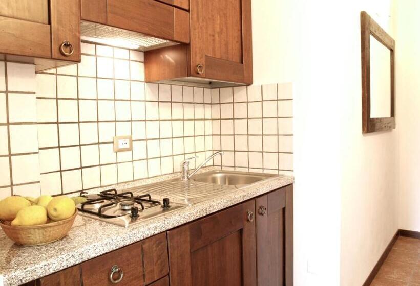 חדר סטודיו סטנדרד, Residenza Locci  Rooms & Apartments