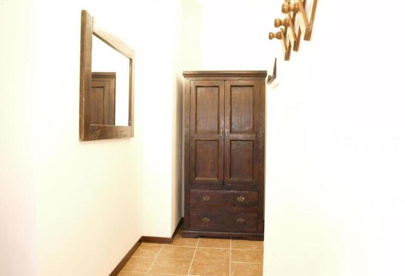 סטודיו סטנדרט עם מרפסת, Residenza Locci  Rooms & Apartments