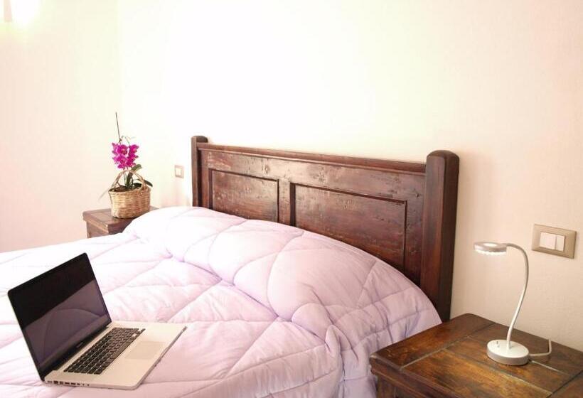 דירת חדר עם טרסה, Residenza Locci  Rooms & Apartments