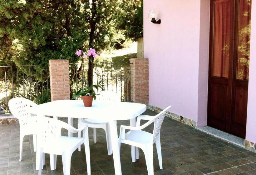 דירת חדר עם טרסה, Residenza Locci  Rooms & Apartments