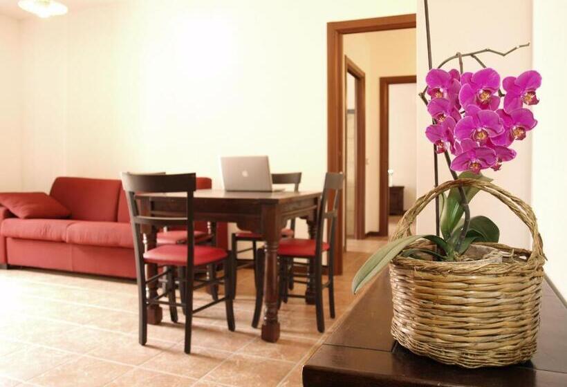 Апартаменты 1 Спальня с Террасой, Residenza Locci  Rooms & Apartments