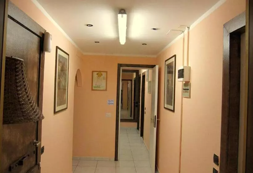 اتاق استاندارد, Star Hostel