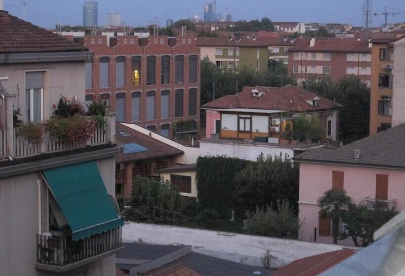 اتاق استاندارد چهارنفره با سرویس بهداشتی مشترک, Star Hostel