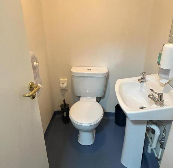 חדר סטנדרט לשלושה, Yha Whitby