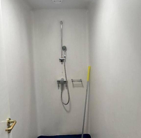 חדר סטנדרט לשלושה, Yha Whitby