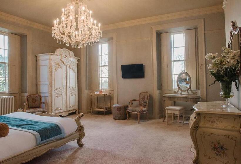 デラックスルーム, Newton Hall