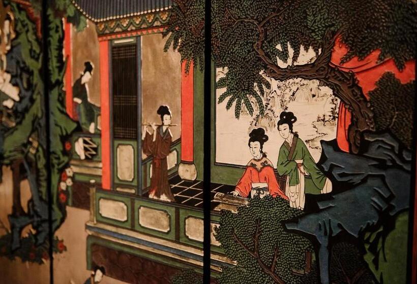 エクゼクティブルーム, Newton Hall