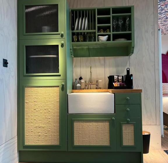 キングサイズベッドのスーペリアルーム, Newton Hall