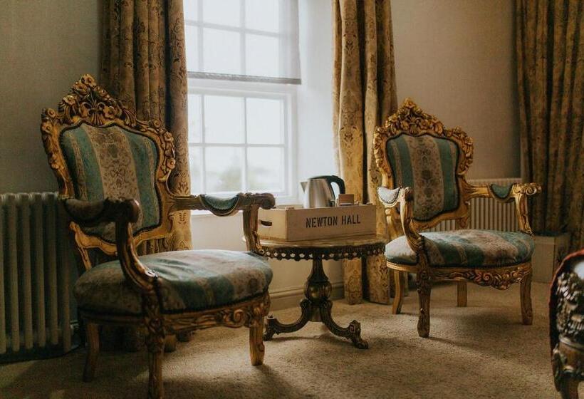 デラックスルーム, Newton Hall