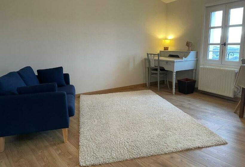 Семейный Номер, Auberge De Margot