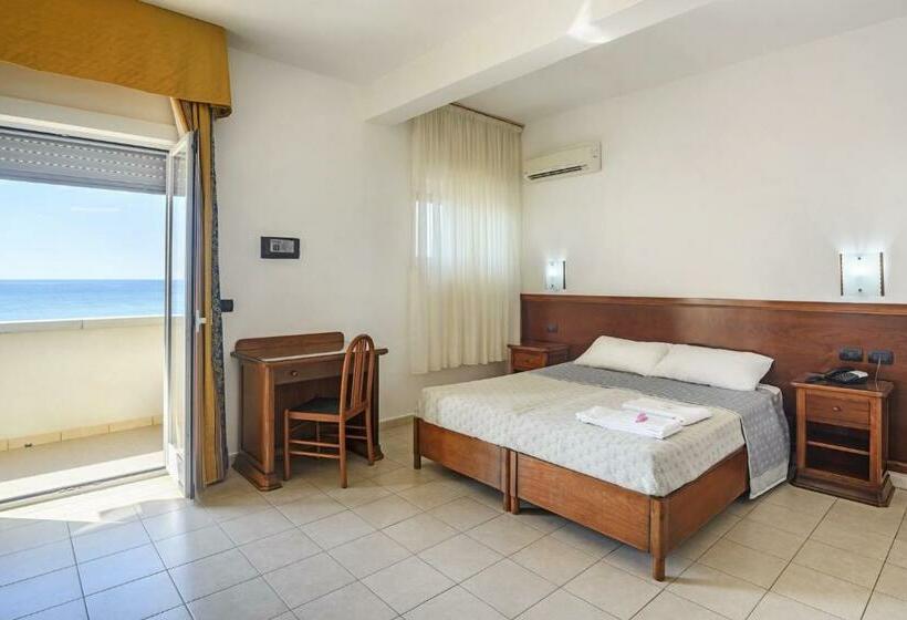 חדר סטנדרט, Dei Bizantini & Villaggio Campo Dei Messapi