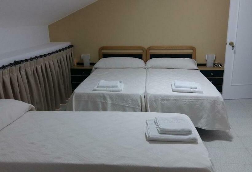 اتاق استاندارد چهار تخته, Pensión El Tabanu