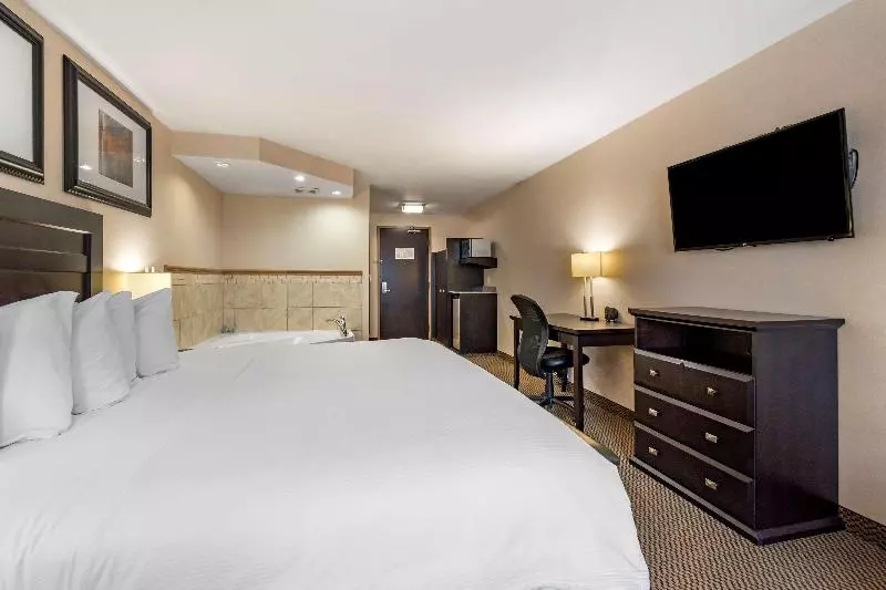 キングサイズベッドのスイートルーム, Best Western Bonnyville Inn & Suites