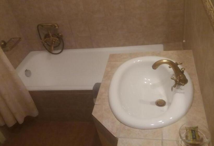 חדר סטנדרט נוף להרים, Bourazani Wild Life Resort