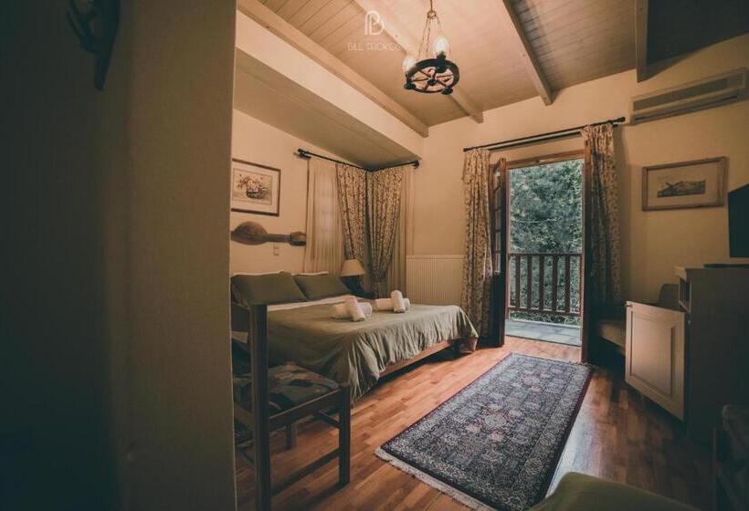 חדר סטנדרט לשלושה, Bourazani Wild Life Resort