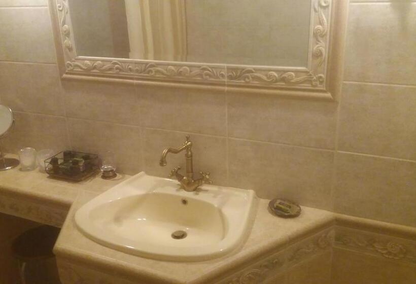 חדר משפחתי נוף להרים, Bourazani Wild Life Resort