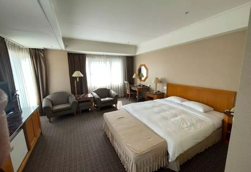 اتاق لوکس یک تخته, Chuto Plaza
