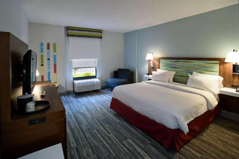 キングサイズベッドのスタンダードルーム, Hampton Inn Atlanta/fayetteville