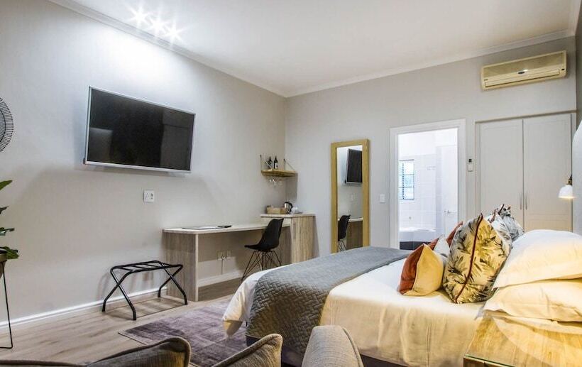 חדר סופריור, Hlangana Lodge