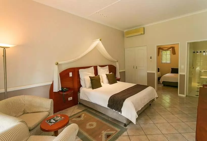 سوییت خانوادگی, Hlangana Lodge