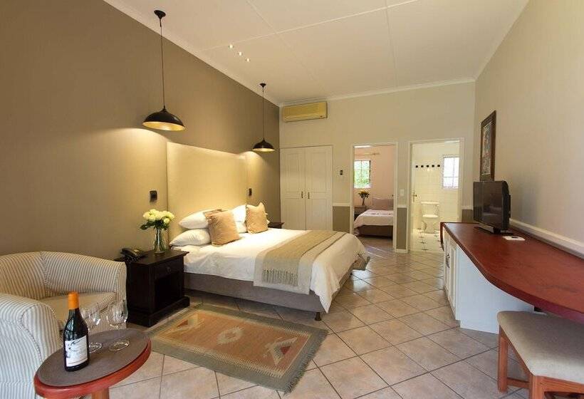 סוויטה משפחתית, Hlangana Lodge