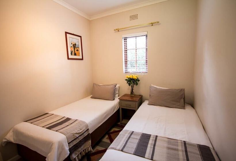 סוויטה משפחתית, Hlangana Lodge