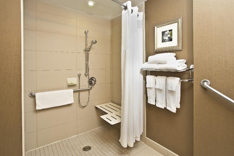 Стандартный Номер Кровать Кинг, Holiday Inn Express Kingston Central, An Ihg