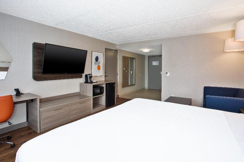 스탠다드 룸 킹사이즈 침대, Holiday Inn Express Kingston Central, An Ihg