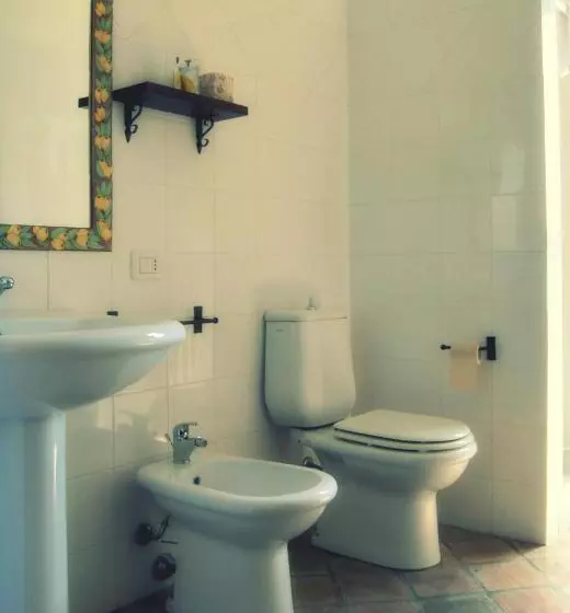 اتاق استاندارد چهار تخته, Il Casale Delle Rose