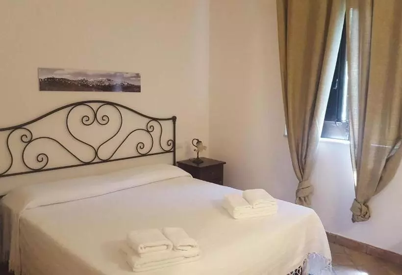 اتاق استاندارد سه نفره, Il Casale Delle Rose
