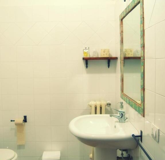 스탠다드 트리플 발코니 룸, Il Casale Delle Rose