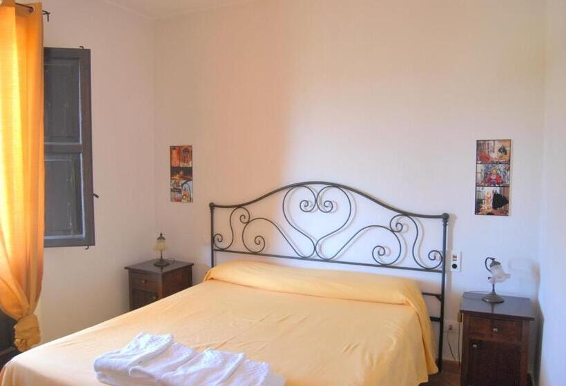 스탠다드 트리플 발코니 룸, Il Casale Delle Rose