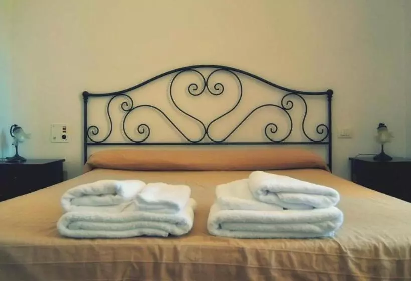 اتاق استاندارد با بالکن, Il Casale Delle Rose