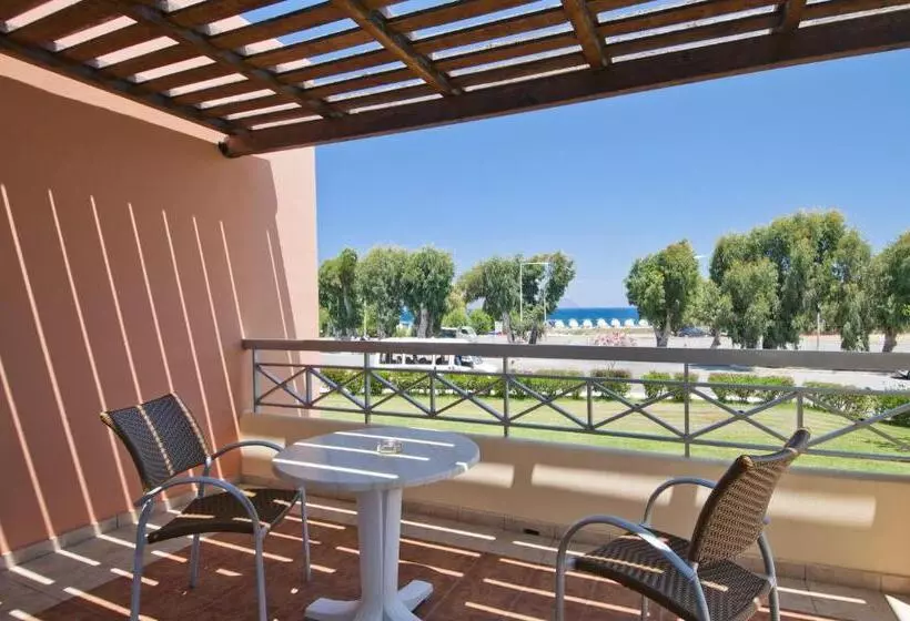 スーペリアールーム, Kipriotis Maris Suites