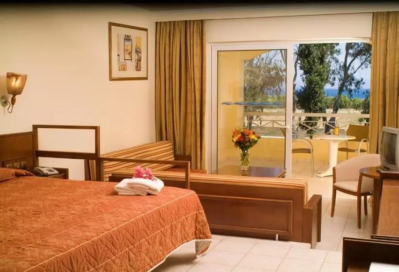ジュニアスイート, Kipriotis Maris Suites