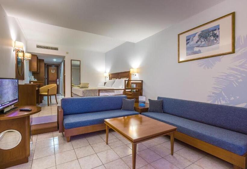 ジュニアスイート, Kipriotis Maris Suites