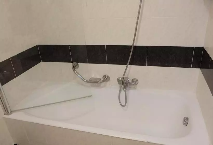 スタンダードルーム, Kipriotis Maris Suites