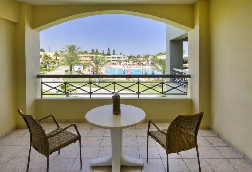 ジュニアスイート, Kipriotis Maris Suites