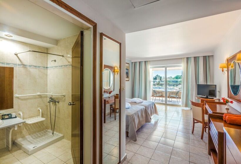 ジュニアスイート, Kipriotis Maris Suites