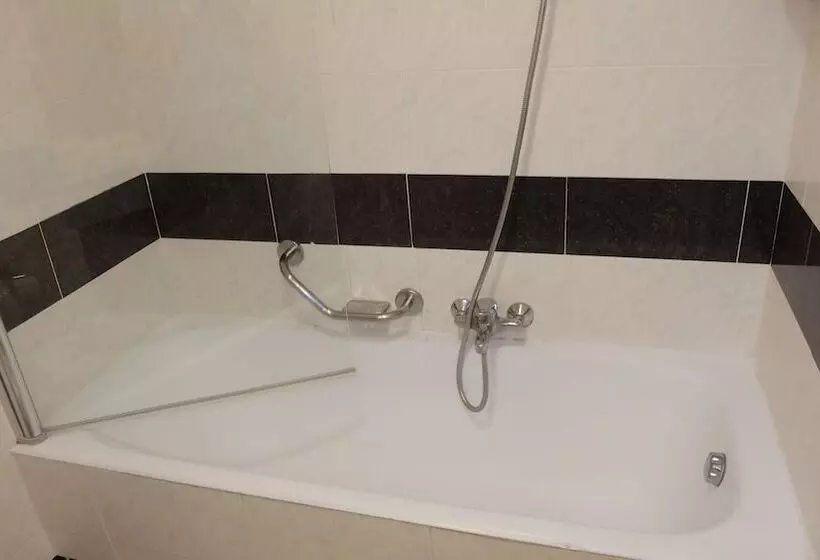 スタンダードルーム, Kipriotis Maris Suites
