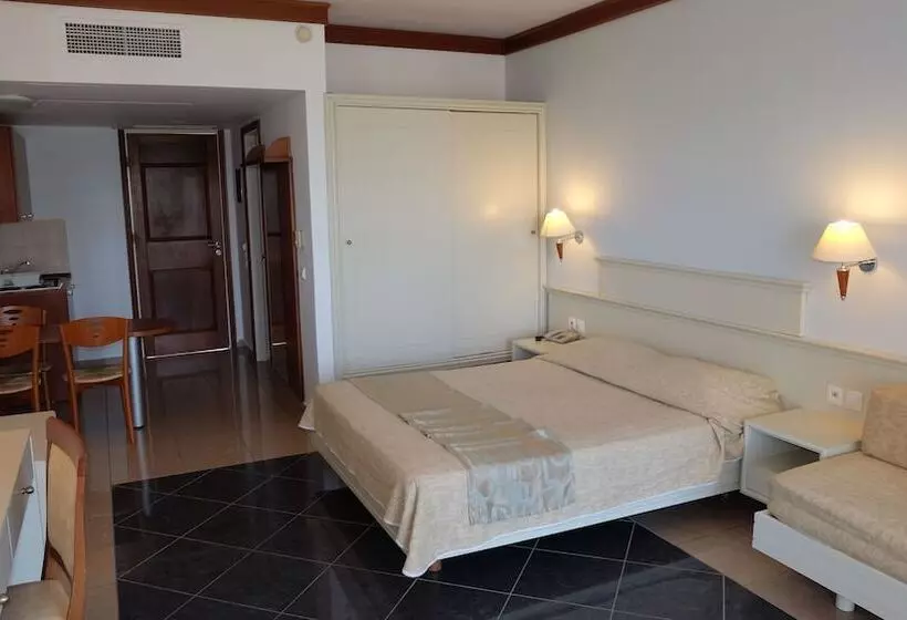 スタンダードルーム, Kipriotis Maris Suites