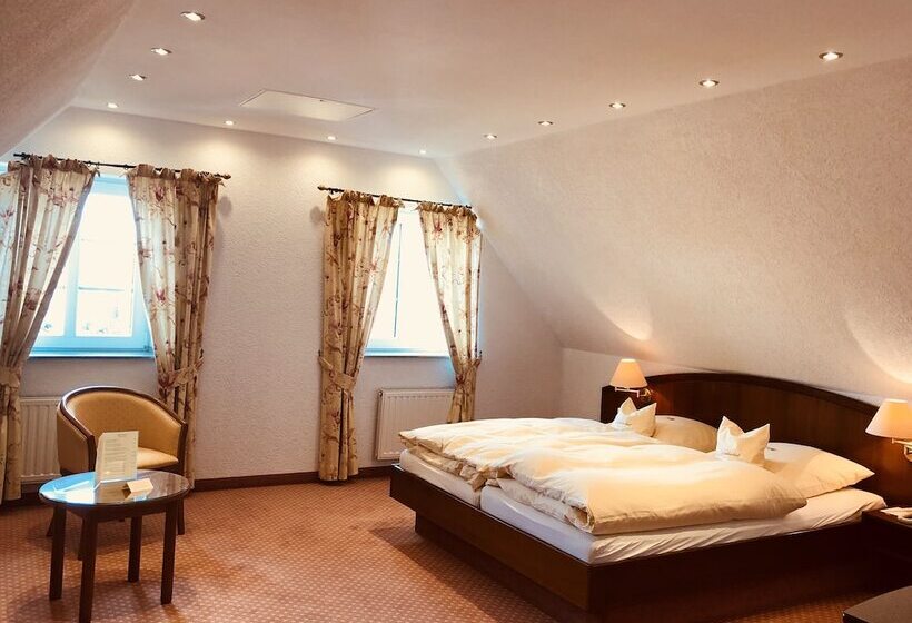 Полулюкс, Lindenhof