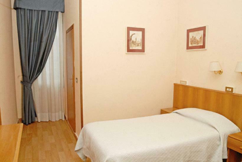 اتاق استاندارد یک نفره, Porziuncola