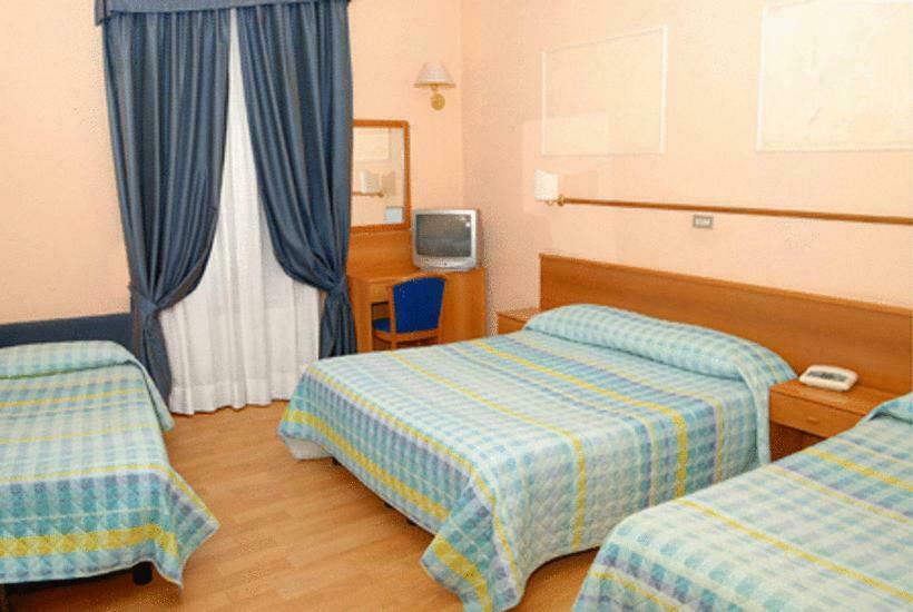 اتاق استاندارد چهار تخته, Porziuncola