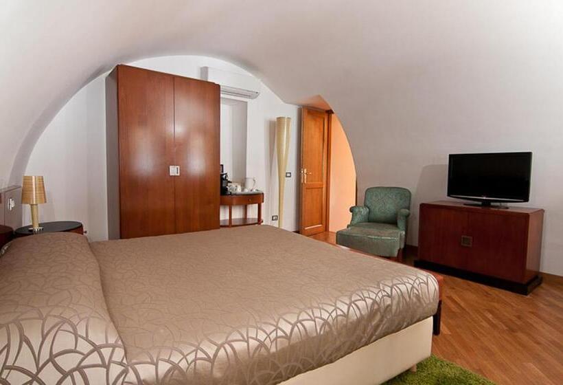 סוויטה, St. Peter  Six Rooms & Suites