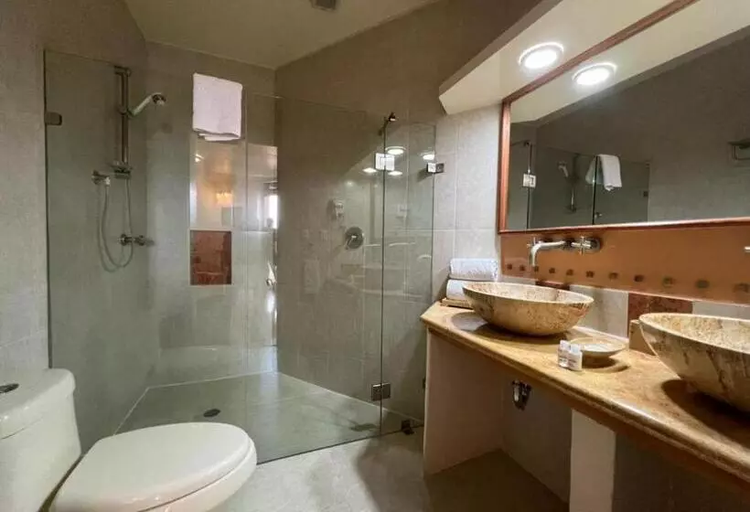سوییت جونیور, Suites Xadani