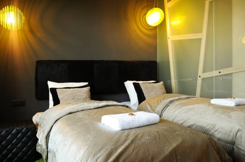 Номер Стандарт, The Bandstand