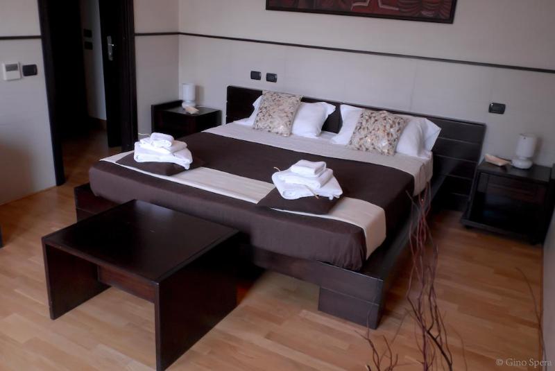 Номер Стандарт, The Bandstand